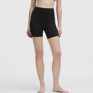 Lululemon Align Short *6"
Black